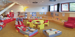Panorama-Aufnahmen vom Untergeschoss der Fl&ouml;rsheimer Stadtb&uuml;cherei.
