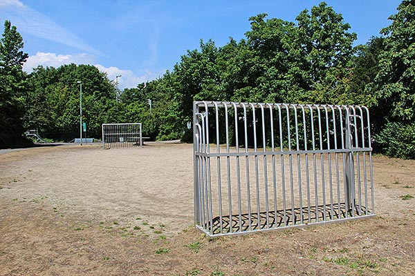 Bolzplatz Quellenstra&szlig;e