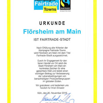 Die Urkunde bescheinigt Flörsheim am Main, Fairtrade-Stadt zu sein.