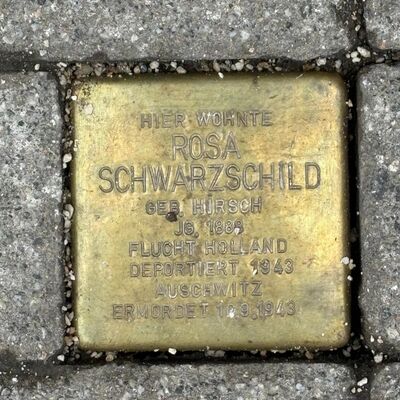 Stolperstein vor dem Haus Kloberstra&szlig;e 2 f&uuml;r Rosa Schwarzschild