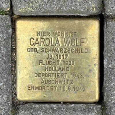 Stolpberstein vor dem Haus Hospitalstra&szlig;e 16 f&uuml;r Carola Wolf